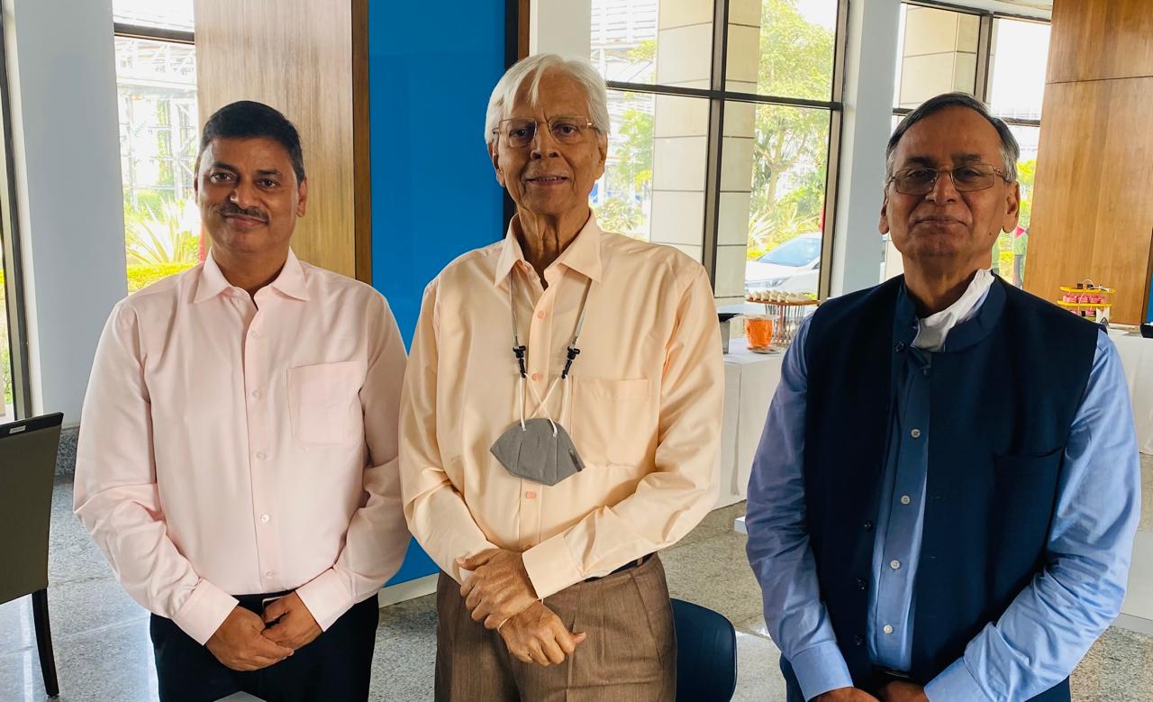 With Late Shri Yogendra Kanodia